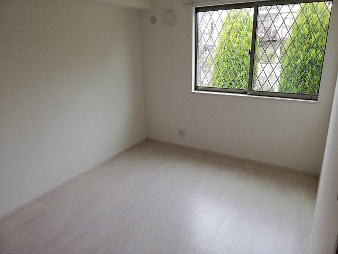 ガーデンホームの居間・リビング