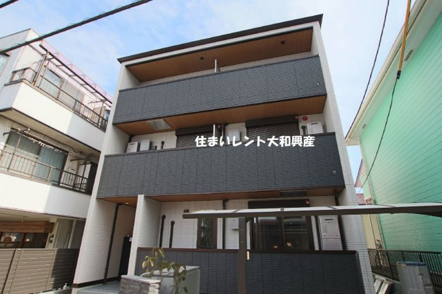 エスペリア中央林間５丁目の外観