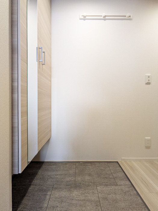 ラピスラズリ東林間の玄関