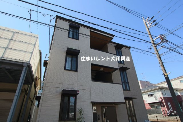 ラピスラズリ東林間の外観