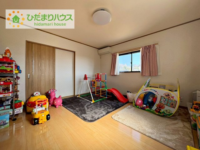 高萩市安良川　中古戸建の子供部屋|机にベットを置けば子供部屋の完成です！