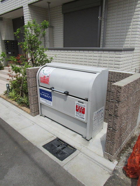 ランドヌールのその他共用部分|★敷地内ゴミストッカー★