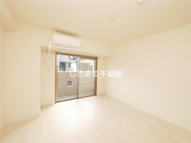 Ｌｏｉｓｉｒ　Ｋｕｓｕｎｏｋｉの居間・リビング