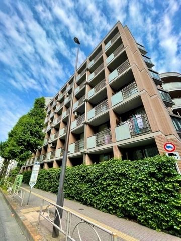 レジディア笹塚の外観