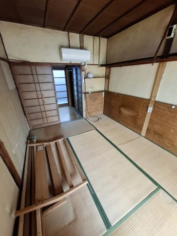 鳴尾5丁目テラスハウス（店舗・事務所等）の和室|6帖