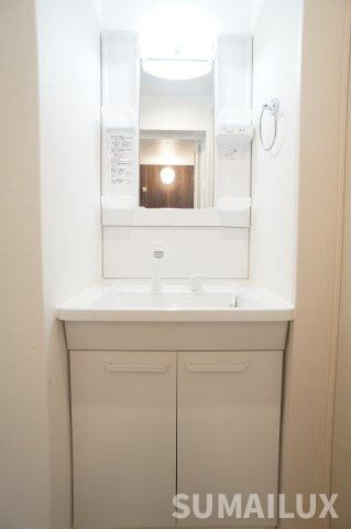 ADC龍田グランドゥールの独立洗面台