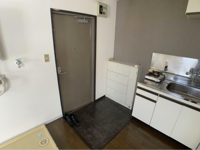 メゾン朝霞台の玄関