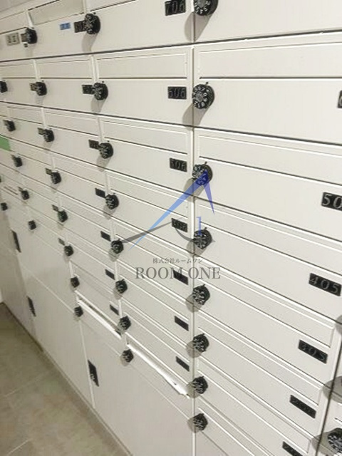 ＡＺＥＳＴ千住大橋のその他共用部分|集合ポストです。