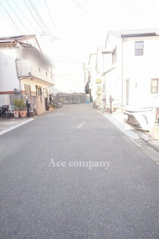 【前面道路含む現地写真】 | 東大阪市渋川町2丁目 | 【前道道路：ゆったり幅員5.7ｍ☆】