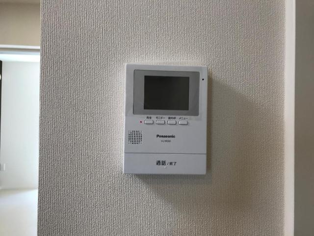 ディモーラの内装|カメラ付インターホン