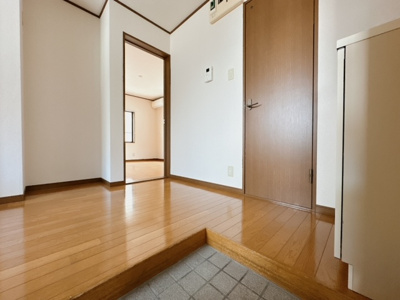 【玄関】 | メゾンコーラル