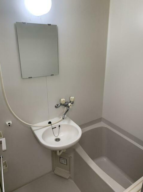 杉並区高円寺南３丁目のアパートの浴室