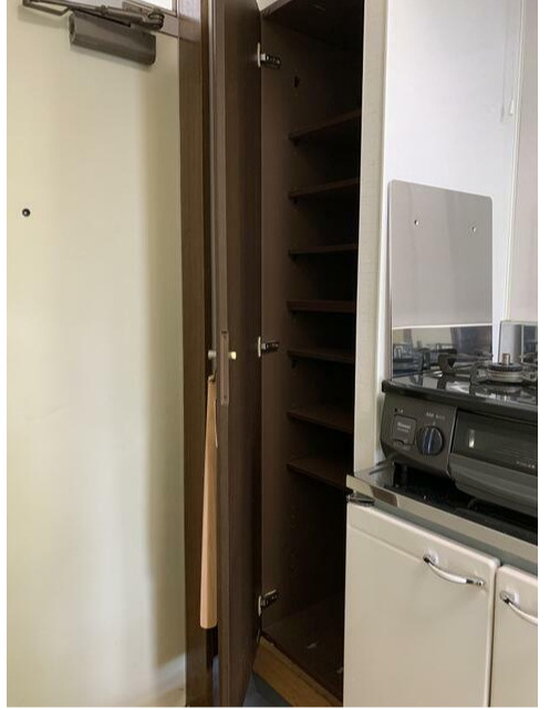 杉並区高円寺南３丁目のアパートの玄関