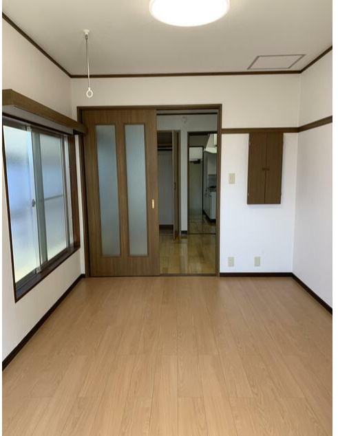 杉並区高円寺南３丁目のアパートの居間・リビング