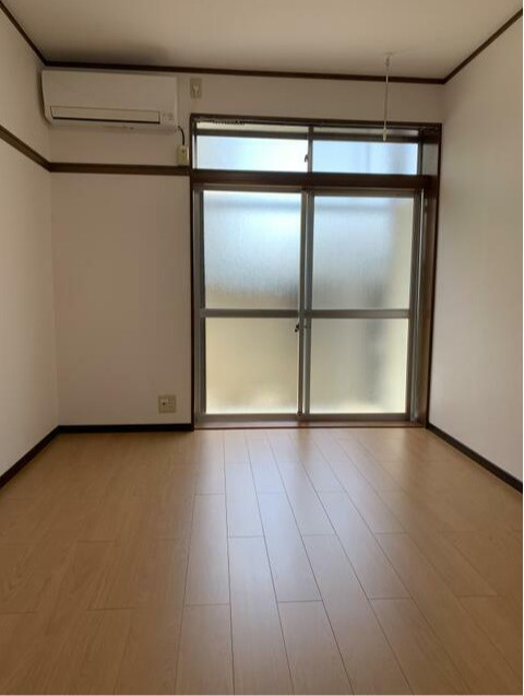 杉並区高円寺南３丁目のアパートの居間・リビング