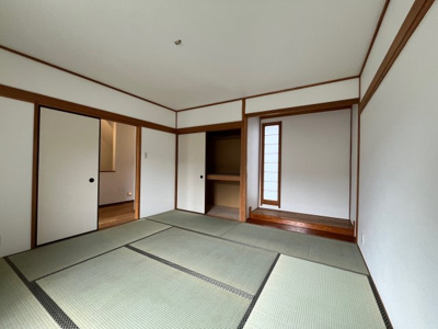 【和室】 | 井吹台東町３丁目中古テラス | 押入は一間分あります