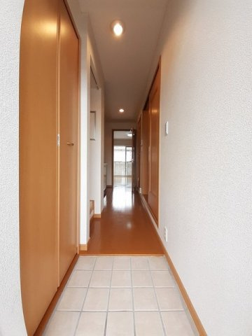 ノイ．グランツ　Ｍ．Ⅱの玄関