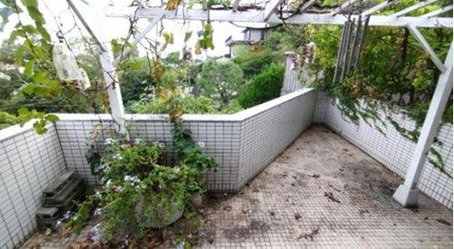 甲陽園西山町　のバルコニー|広々バルコニーからたっぷりの光を享受