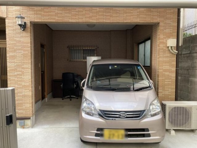 灘区桜口町3丁目の駐車場|洗車も出来る余裕のあるスペースには、もちろん自転車の駐輪も可能！
夏にはビニールプールを広げて、お子様と楽しむのもいいかも！