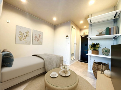 【居間・リビング】 | マイキャッスル第二梶ヶ谷 | ※バーチャル家具を配置したお部屋の画像です。