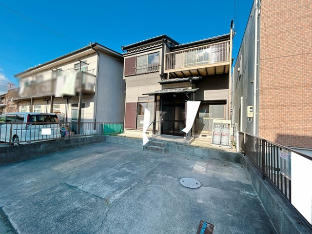 【仲介手数料無料／あま市】あま市七宝町川部折戸86　中古戸建の前面道路含む現地写真