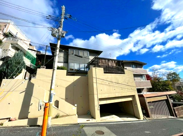 雲雀丘山手1丁目　の外観