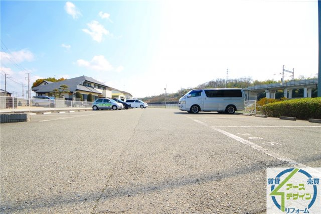 ベイビレッジINOUEの駐車場
