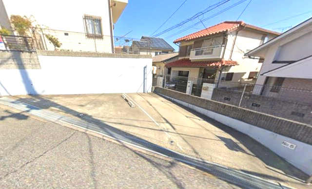 長田区片山町5丁目　の駐車場