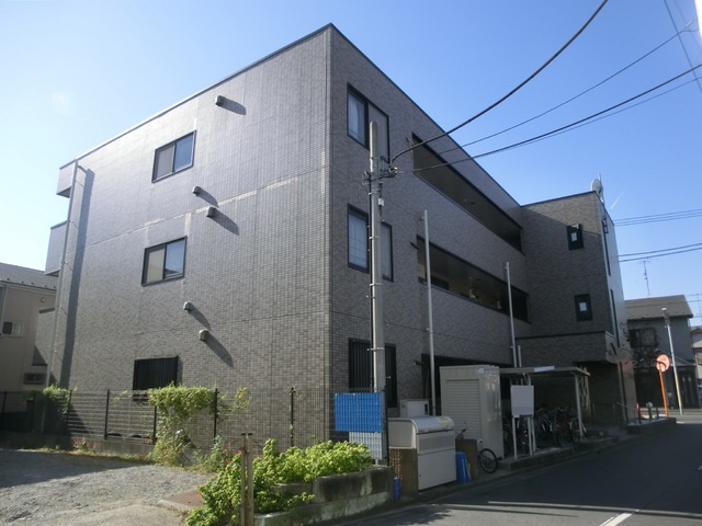 グランドールの外観|建物裏側です。