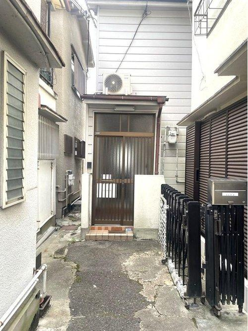 長田区宮丘町1丁目　中古戸建の前面道路含む現地写真