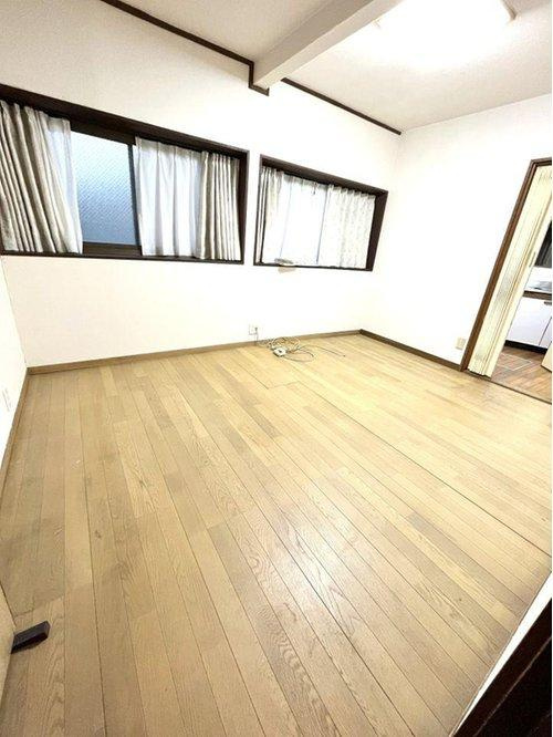 長田区宮丘町1丁目　中古戸建の居間・リビング