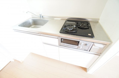 【キッチン】 | プレジールⅢ | ※同物件・同タイプの写真です。