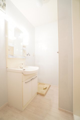 【洗面所】 | プレジールⅢ | ※同物件・同タイプの写真です。