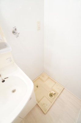 【洗面所】 | プレジールⅢ | ※同物件・同タイプの写真です。