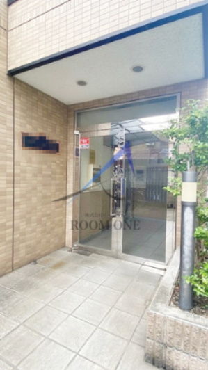 ラティーダ下並木のエントランス|エントランスです。