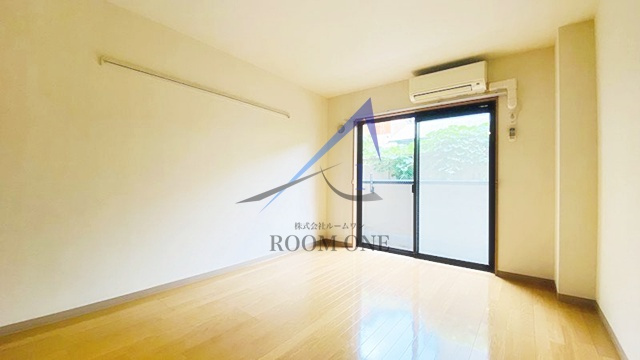 ラティーダ下並木の居間・リビング|洋室のお部屋です。