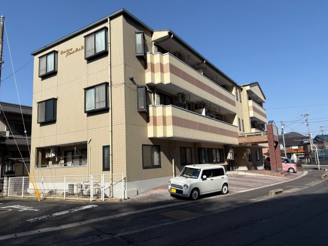 笠岡市美の浜の賃貸マンションの外観