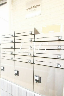 【その他共用部分】 | ラ・リュエル馬込 | 集合ポストです。