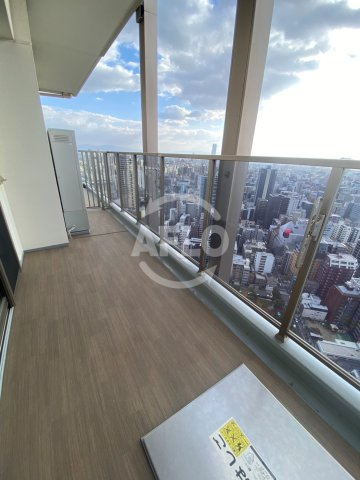 グランドメゾン上町台レジデンスタワーのバルコニー|グランドメゾン上町台レジデンスタワー　バルコニー