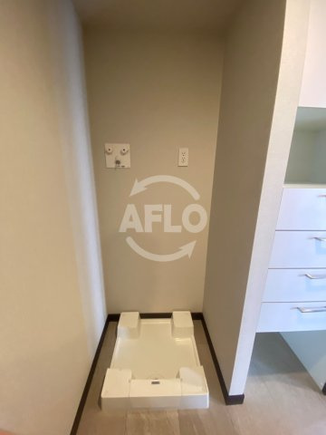 グランドメゾン上町台レジデンスタワーのその他共用部分|グランドメゾン上町台レジデンスタワー　洗濯機置場