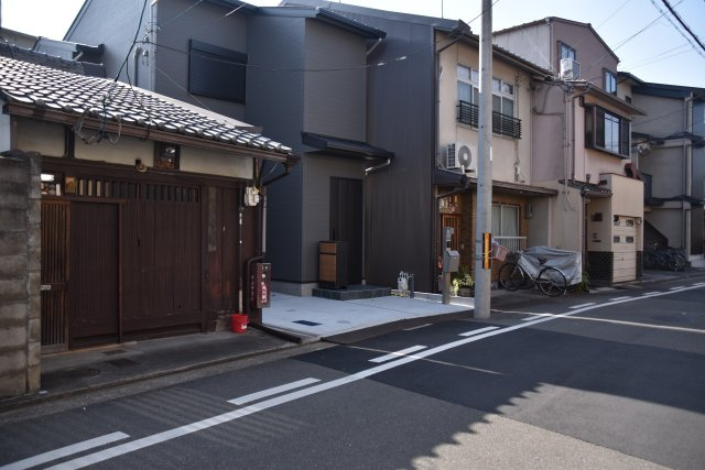 鞍馬口駅6分 護りたい、愛しの小町家の前面道路含む現地写真