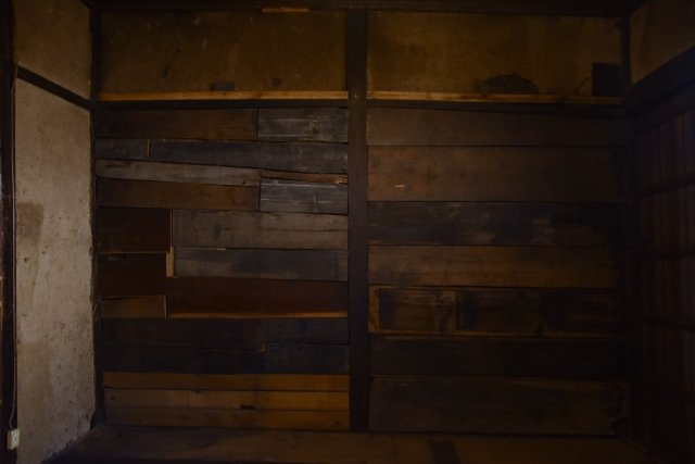 鞍馬口駅6分 護りたい、愛しの小町家の内装|古材が残された壁