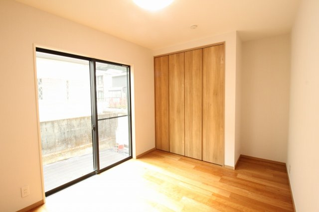 南国市里改田　新築戸建【2階リビング】の洋室|１階　5.9帖