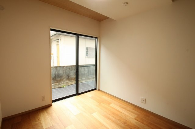 南国市里改田　新築戸建【2階リビング】の洋室|１階　5.2帖