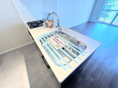 【キッチン】 | 藤和綱島コープ2号棟 | ◆広々したキッチンシンク。洗い物が多い時にも快適にご利用いただけます。