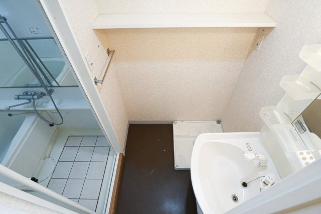 アレクサスイル・ビアンコ　8階の洗面所|別号室のものです。現状優先となります。