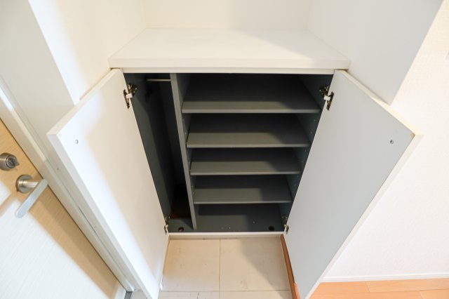 アレクサスイル・ビアンコ　8階の収納|別号室のものです。現状優先となります。