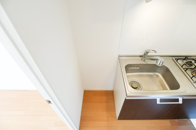 アレクサスイル・ビアンコ　8階のキッチン|別号室のものです。現状優先となります。