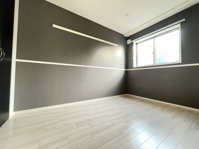 【洋室】 | Comfort Luminous
