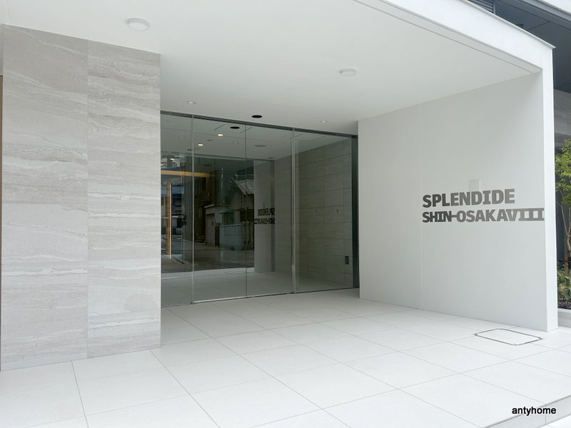 スプランディッド新大阪VIII　仲介手数料無料のエントランス